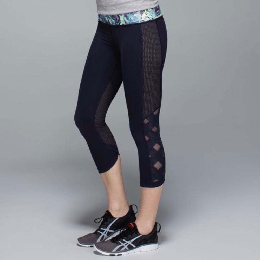 *Blue and Purple* lululemon Var-city Crop